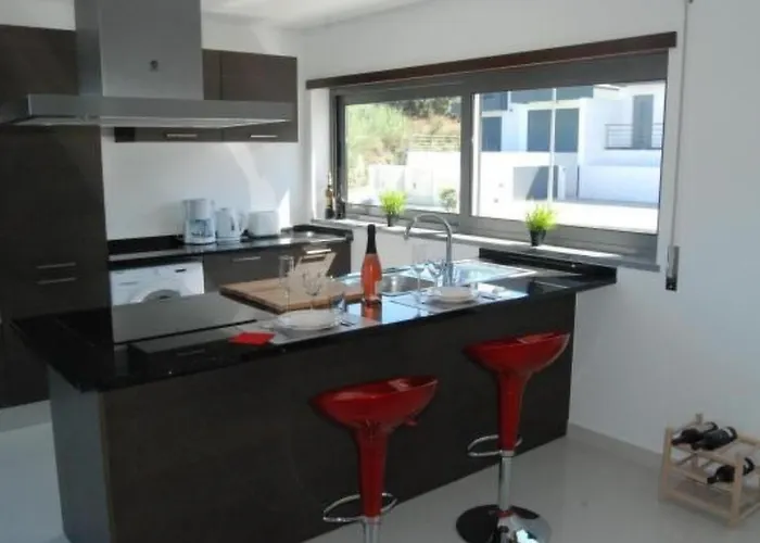 Moderne Mit Privatem Pool Und Meerblick By Interhome *