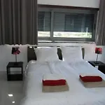Дом отдыха Moderne Mit Privatem Pool Und Meerblick By Interhome *