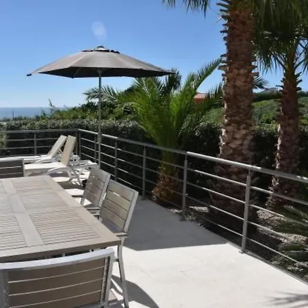 別荘 Moderne Mit Privatem Pool Und Meerblick By Interhome *