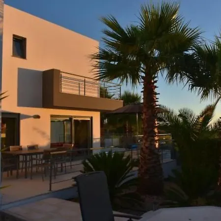 Moderne Mit Privatem Pool Und Meerblick By Interhome Ferienhaus Lourinhã