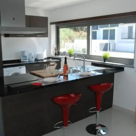 Moderne Mit Privatem Pool Und Meerblick By Interhome *