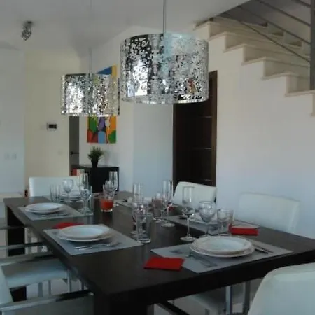 Moderne Mit Privatem Pool Und Meerblick By Interhome Ferienhaus