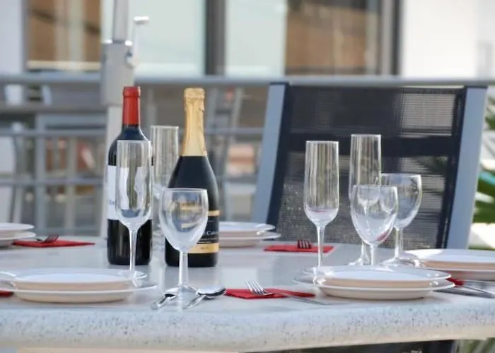 Moderne Mit Privatem Pool Und Meerblick By Interhome * 로리냐