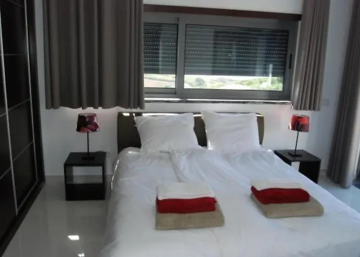 別荘 Moderne Mit Privatem Pool Und Meerblick By Interhome *