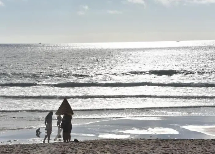 펜션 Moderne Mit Privatem Pool Und Meerblick By Interhome *