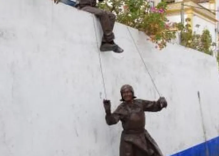 Moderne Mit Privatem Pool Und Meerblick By Interhome